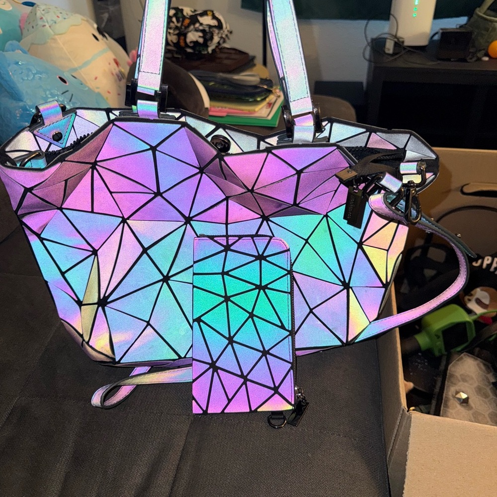 Holographic Geometric Women’s Bag Set